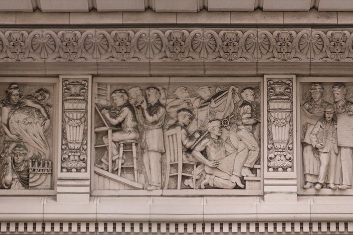 সম্পাদকীয়: শোনার সংস্কৃতি গড়ি